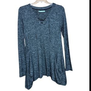 Maurices black tunic size medium Heathered Gray Lace-Up Top
